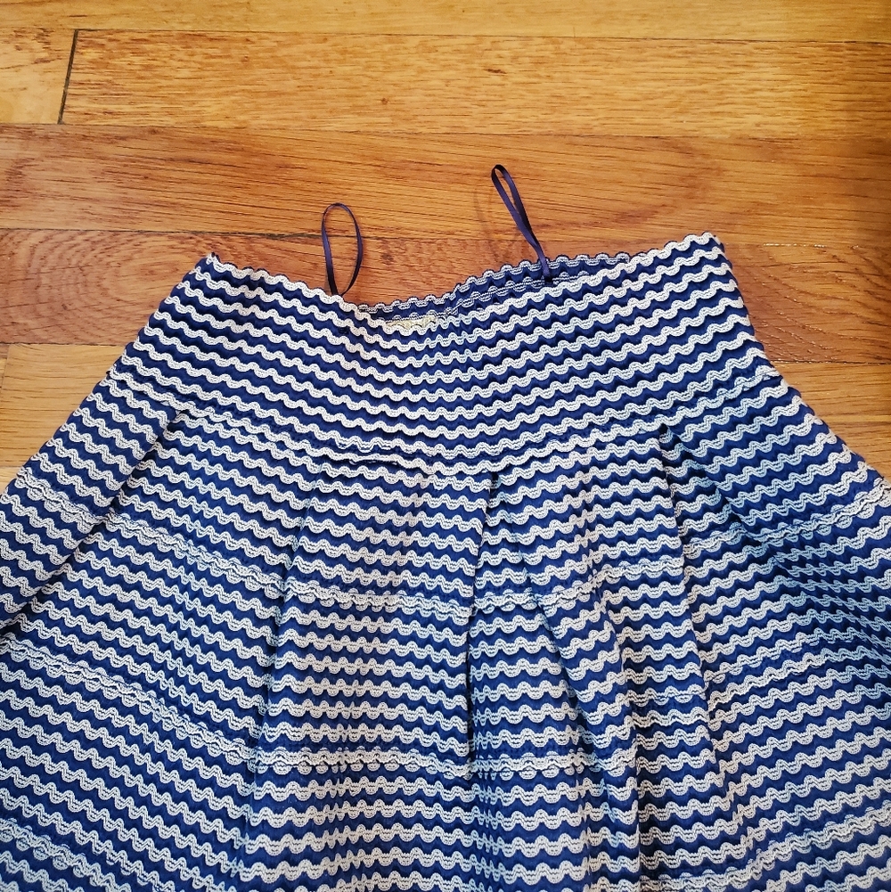 Alythea Navy and White Skirt - Picture 4 of 6